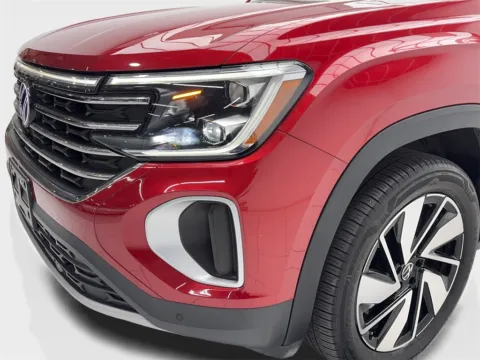 More photos of 2024 Volkswagen Atlas 2.0T SE w/Technology CAM,PANO,HTD STS,BLIND SPOT,3 at Autos of Dallas - Plano, TX