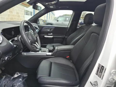 More photos of 2022 Mercedes-Benz GLB 250 NAV,CAM,PANO,HTD STS,BLIND SPOT at Autos of Dallas - Plano, TX