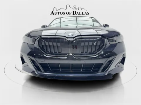 More photos of 2025 BMW i5 eDrive40 M SPORT,NAV,CAM,SUNROF,HTD STS,BLIND SPOT at Autos of Dallas - Plano, TX