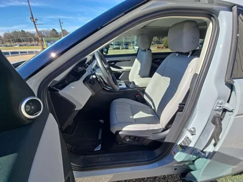 More photos of 2024 Land Rover Range Rover Evoque S NAV,CAM,PANO,HTD STS,BLIND SPOT at Autos of Dallas - Plano, TX