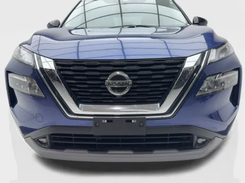 More photos of 2021 Nissan Rogue SL at Autos of Dallas - Plano, TX