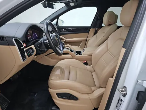 More photos of 2023 Porsche Cayenne NAV,CAM,PANO,CLMT STS,HEADS UP,20" WLS at Autos of Dallas - Plano, TX