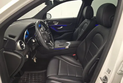 More photos of 2021 Mercedes-Benz GLC 300 NAV,CAM,PANO,HTD STS,BLIND SPOT at Autos of Dallas - Plano, TX