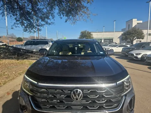 More photos of 2024 Volkswagen Atlas Cross Sport 2.0T SE w/Technology at Autos of Dallas - Plano, TX