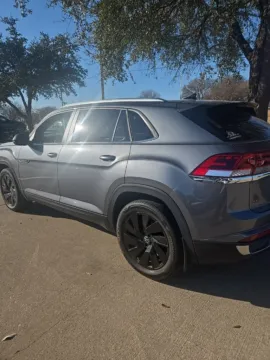 More photos of 2024 Volkswagen Atlas Cross Sport 2.0T SE w/Technology at Autos of Dallas - Plano, TX