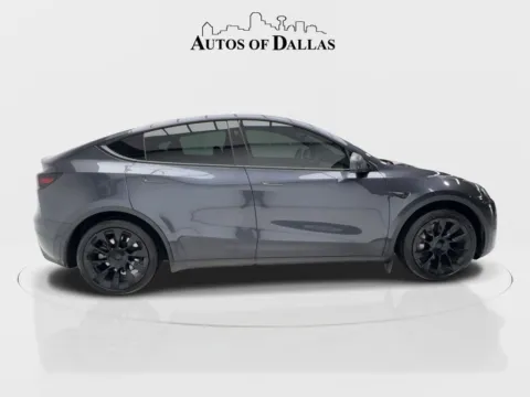 More photos of 2024 Tesla Model Y Long Range at Autos of Dallas - Plano, TX