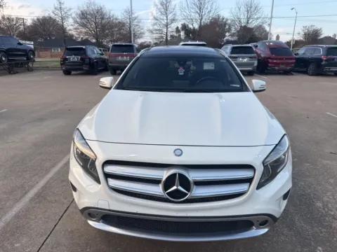 White 2017 Mercedes-Benz GLA 250 for sale in Plano, TX