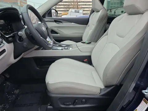 More photos of 2026 INFINITI QX60 LUXE NAV,CAM,SUNROOF,CLMT STS,BLIND SPOT,3RD ROW at Autos of Dallas - Plano, TX