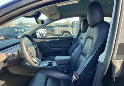 More photos of 2022 Tesla Model Y Performance at Autos of Dallas - Plano, TX