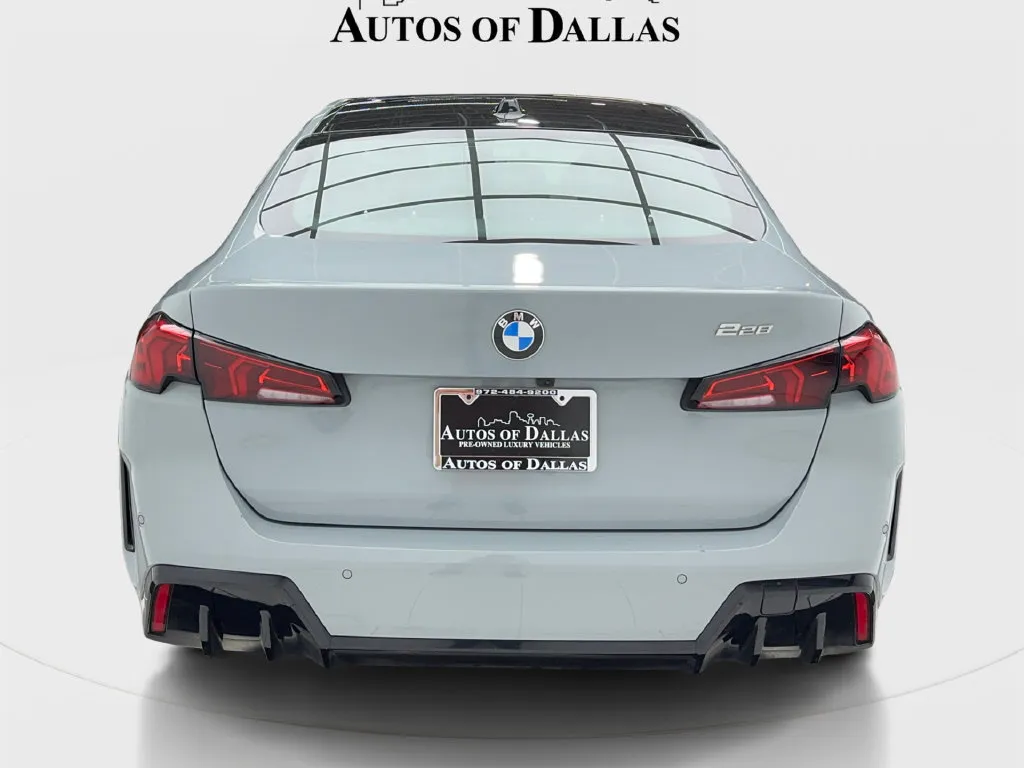 BMW 2 Series photo 7
