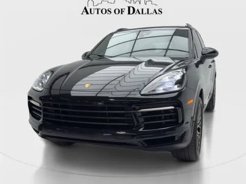 More photos of 2023 Porsche Cayenne Platinum Edition at Autos of Dallas - Plano, TX