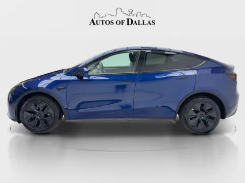 More photos of 2025 Tesla Model Y Long Range at Autos of Dallas - Plano, TX