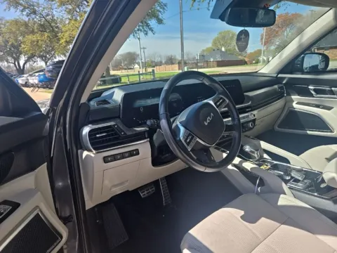 More photos of 2023 Kia Telluride SX at Autos of Dallas - Plano, TX