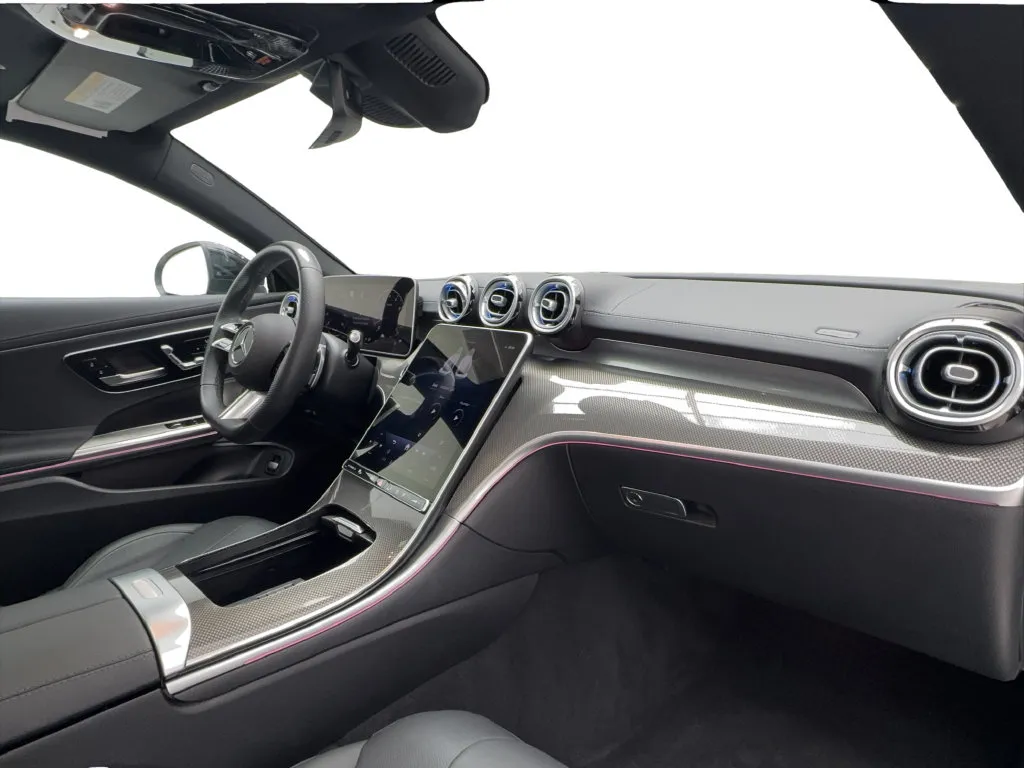 Mercedes-Benz CLE photo 32