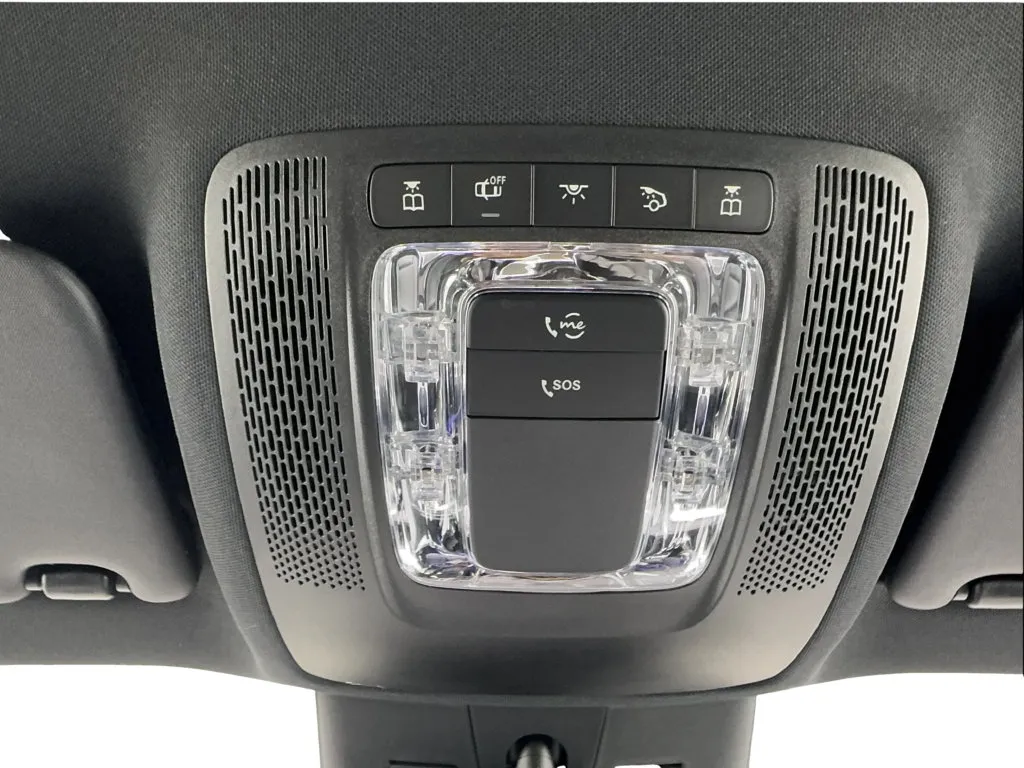 Mercedes-Benz EQB photo 37