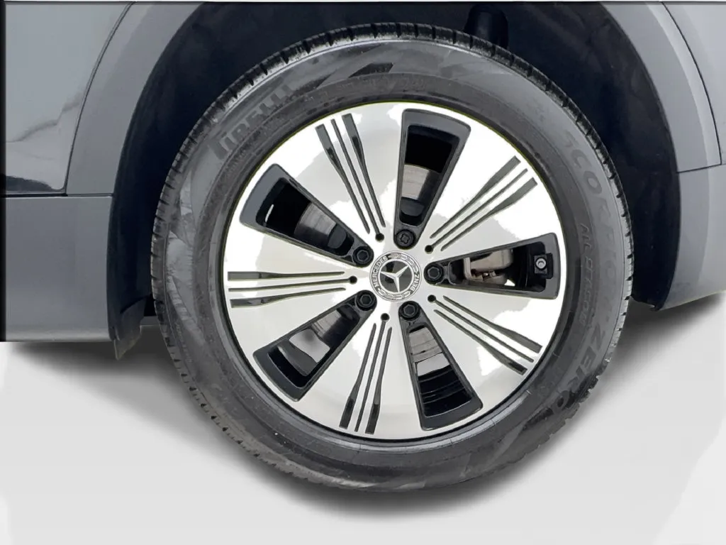 Mercedes-Benz EQB photo 14