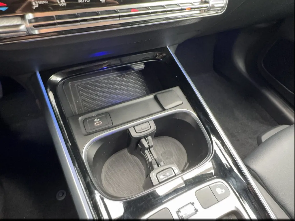 Mercedes-Benz EQB photo 44