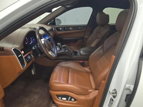 More photos of 2021 Porsche Cayenne Coupe at Autos of Dallas - Plano, TX