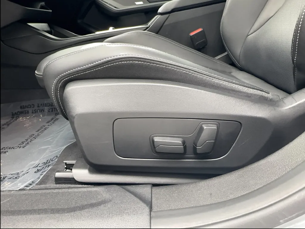 BMW 2 Series photo 22
