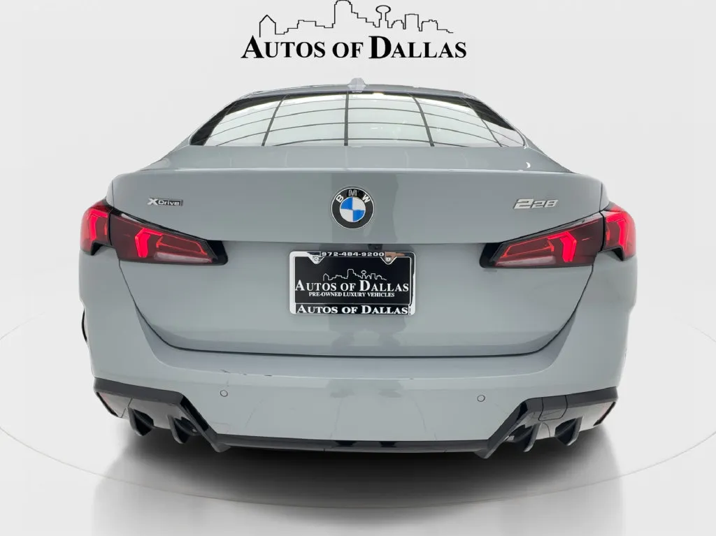 BMW 2 Series photo 8
