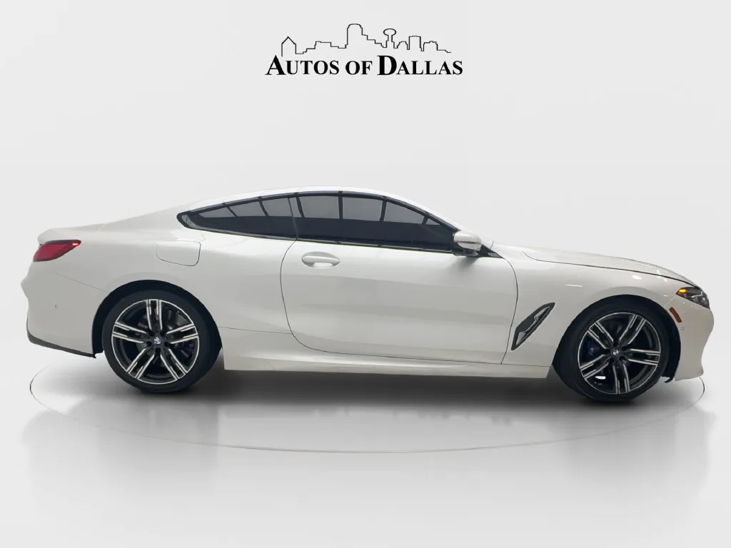 BMW 8 Series photo 10