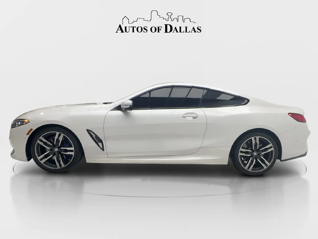 BMW 8 Series photo 8