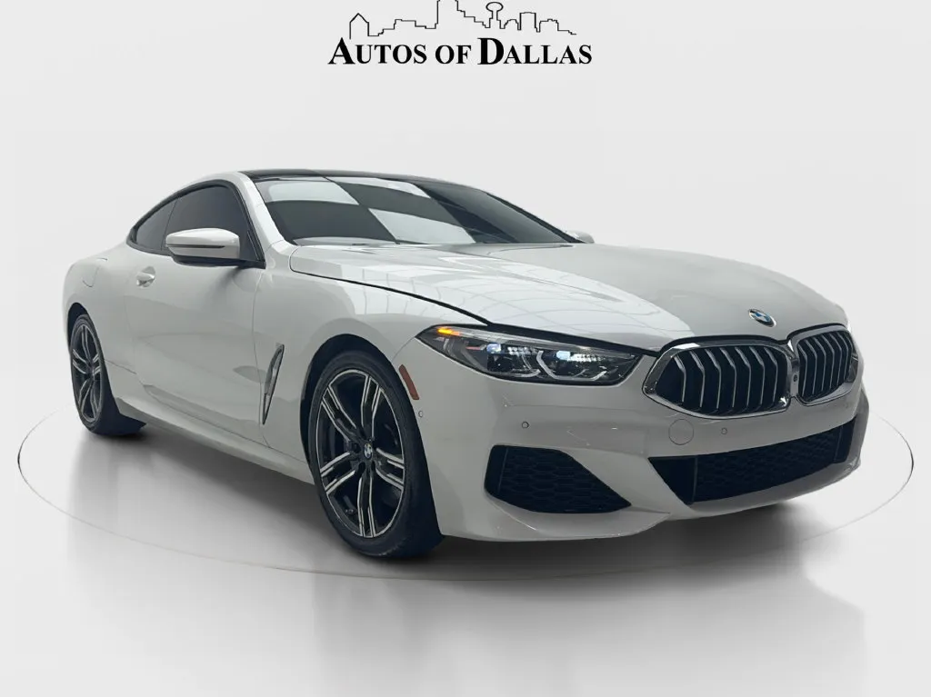 BMW 8 Series photo 4