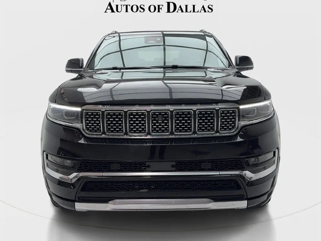 Jeep Grand Wagoneer photo 4