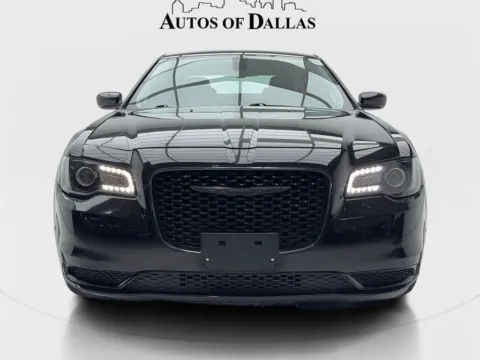 More photos of 2021 Chrysler 300 Touring at Autos of Dallas - Plano, TX