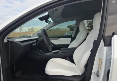 More photos of 2026 Tesla Model Y Long Range at Autos of Dallas - Plano, TX