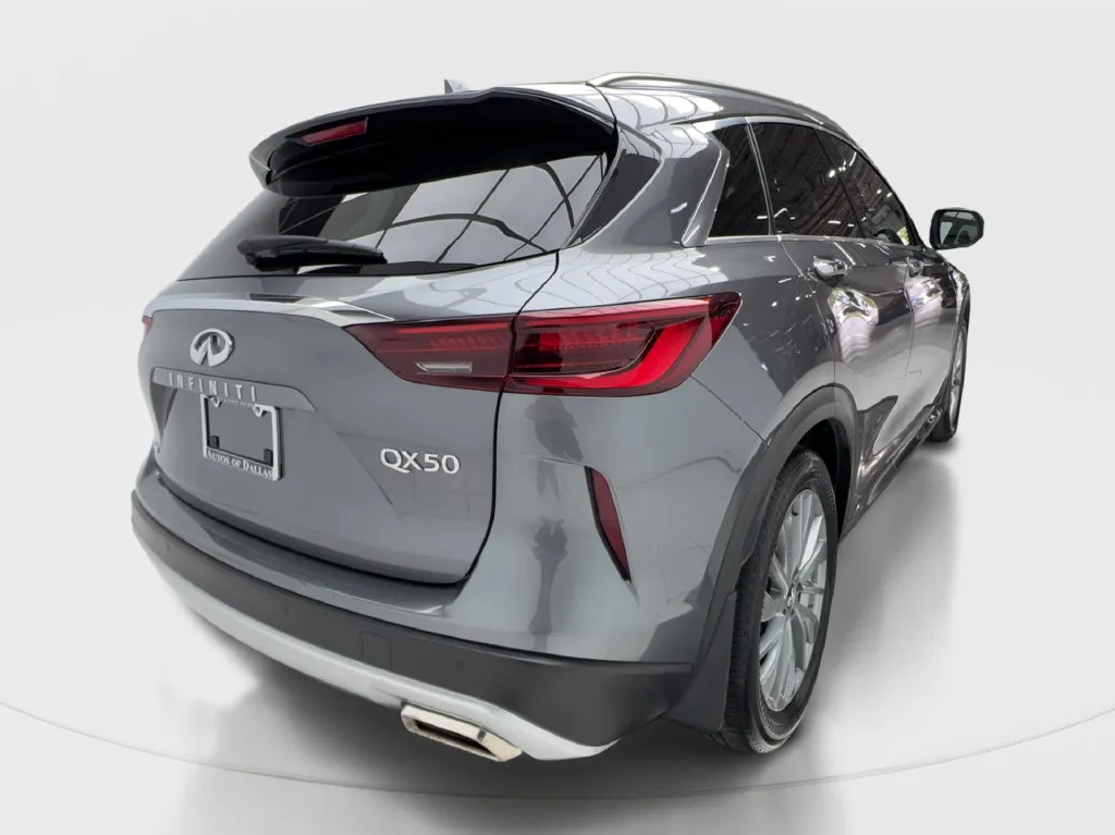 Infiniti QX50 photo 8