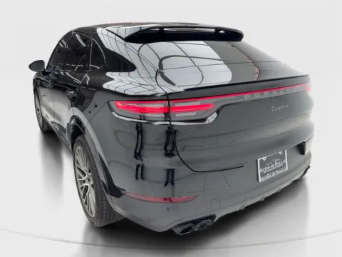 More photos of 2023 Porsche Cayenne Coupe Platinum Edition at Autos of Dallas - Plano, TX