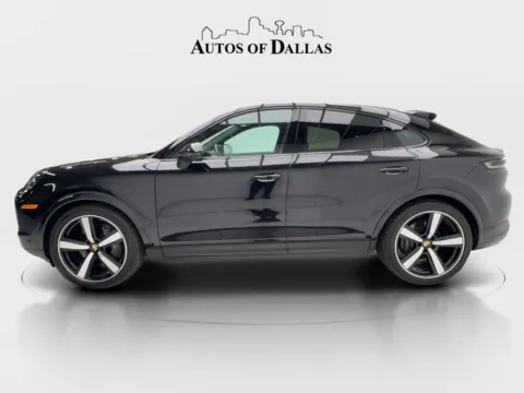 More photos of 2024 Porsche Cayenne Coupe at Autos of Dallas - Plano, TX
