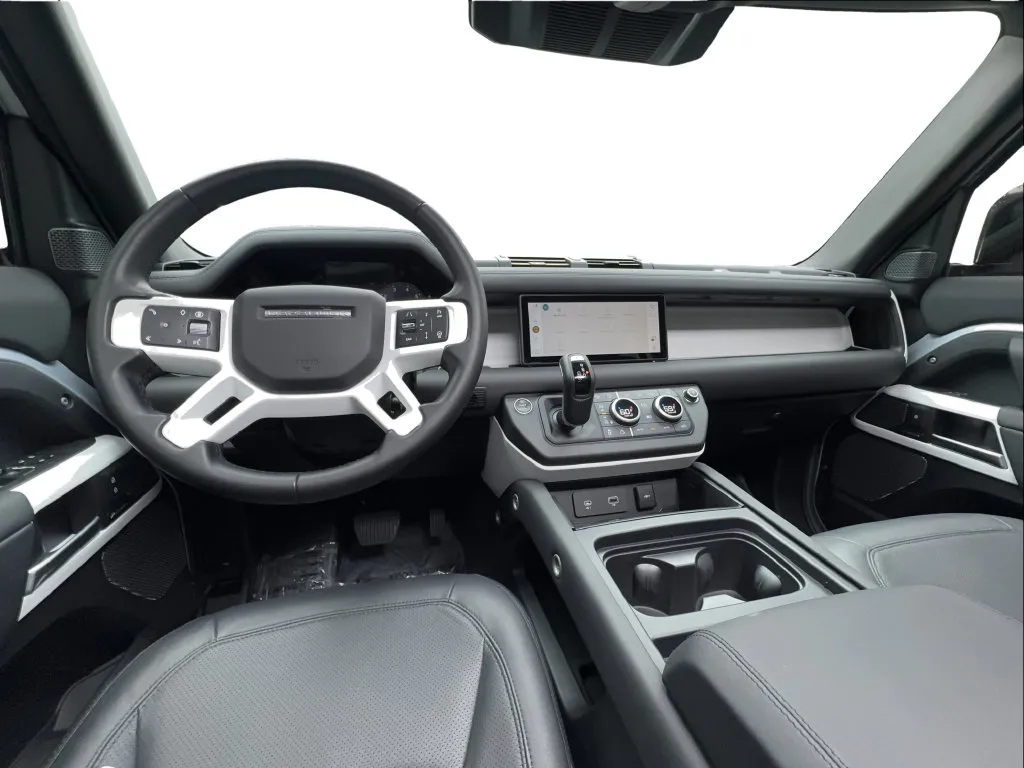 Land Rover Defender photo 39
