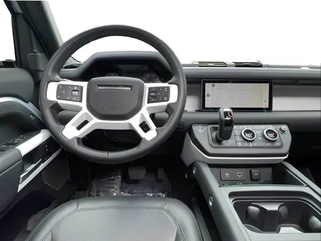 Land Rover Defender photo 40