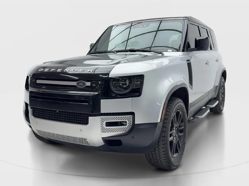 Land Rover Defender photo 5