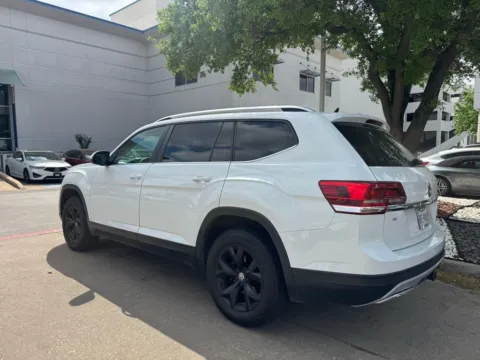 More photos of 2018 Volkswagen Atlas 3.6L V6 SE at Autos of Dallas - Plano, TX