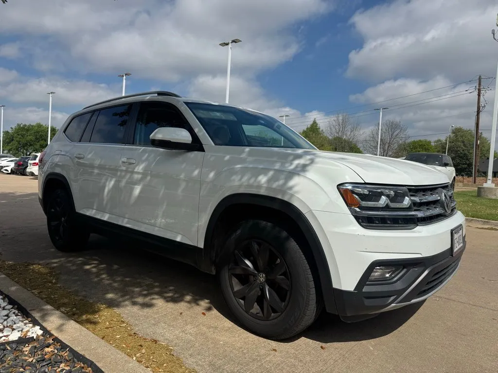 White 2018 Volkswagen Atlas 3.6L V6 SE for sale in Plano, TX