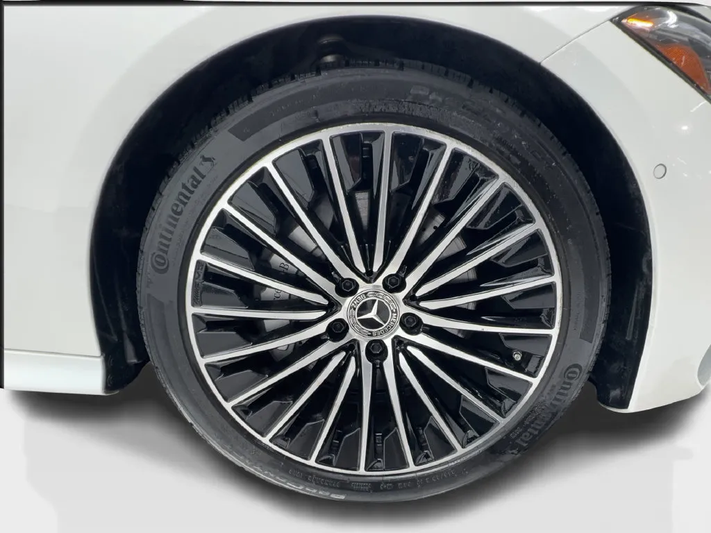 Mercedes-Benz CLE photo 15