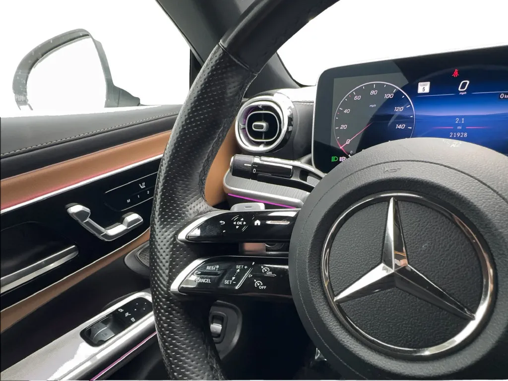 Mercedes-Benz CLE photo 40
