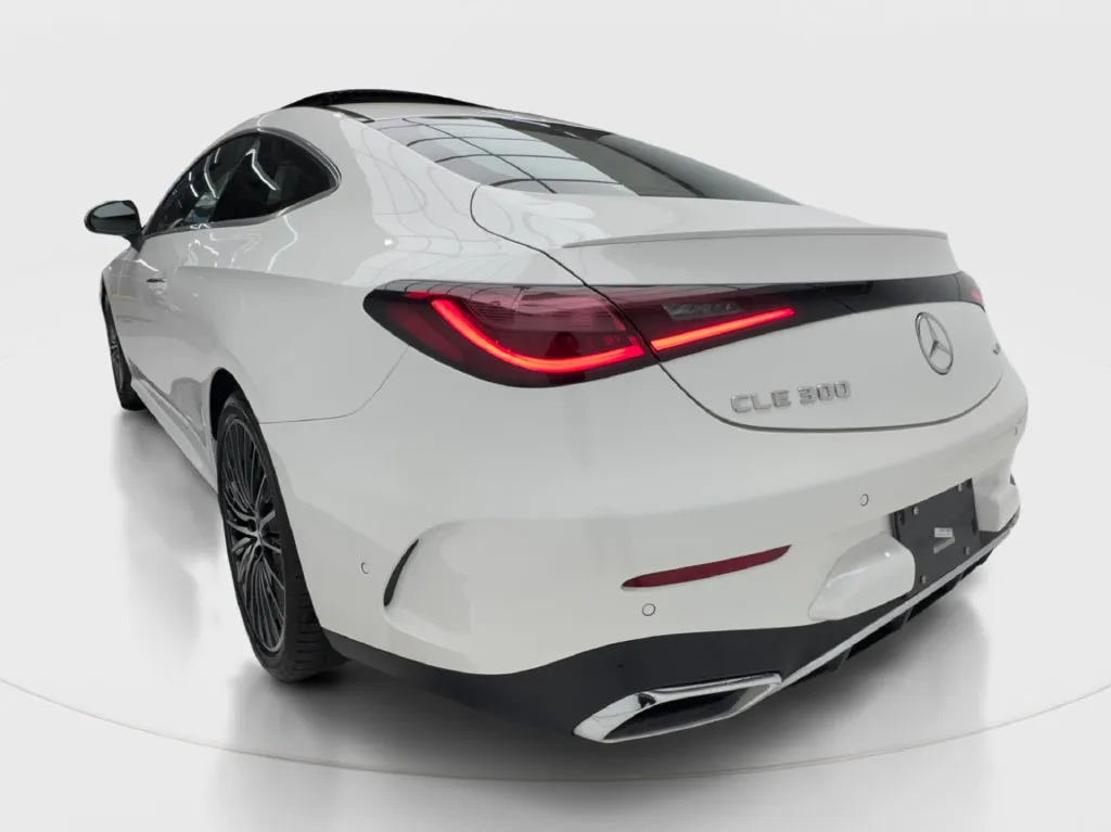 Mercedes-Benz CLE photo 11