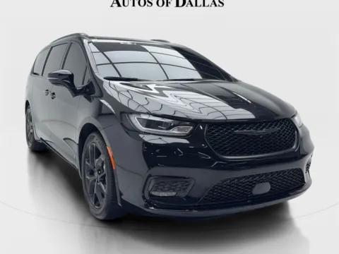 Photos of 2026 Chrysler Pacifica Limited for sale in Plano, TX at Autos of Dallas - Plano