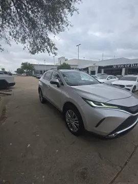 Green 2021 Toyota Venza XLE for sale in Plano, TX