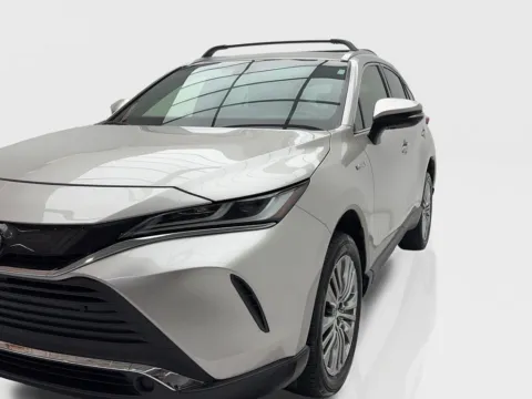 More photos of 2021 Toyota Venza XLE at Autos of Dallas - Plano, TX