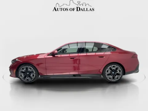 More photos of 2025 BMW i5 eDrive40 M SPORT,NAV,CAM,SUNROOF,HEADS UP,20" M WL at Autos of Dallas - Plano, TX