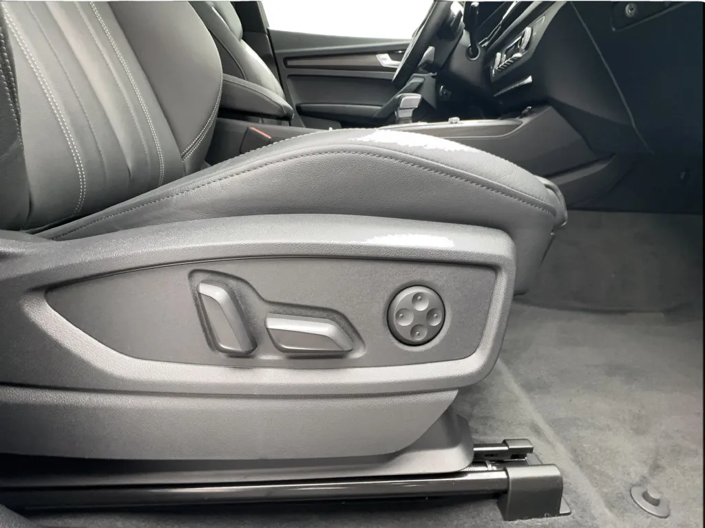 Audi Q5 photo 36