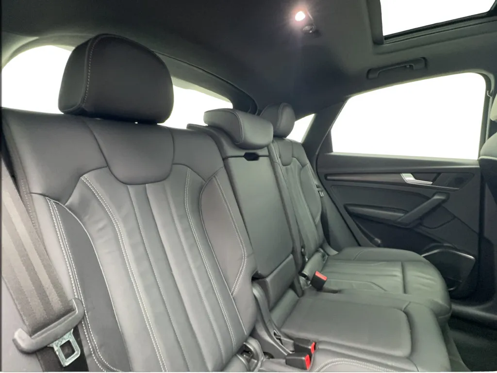 Audi Q5 photo 30