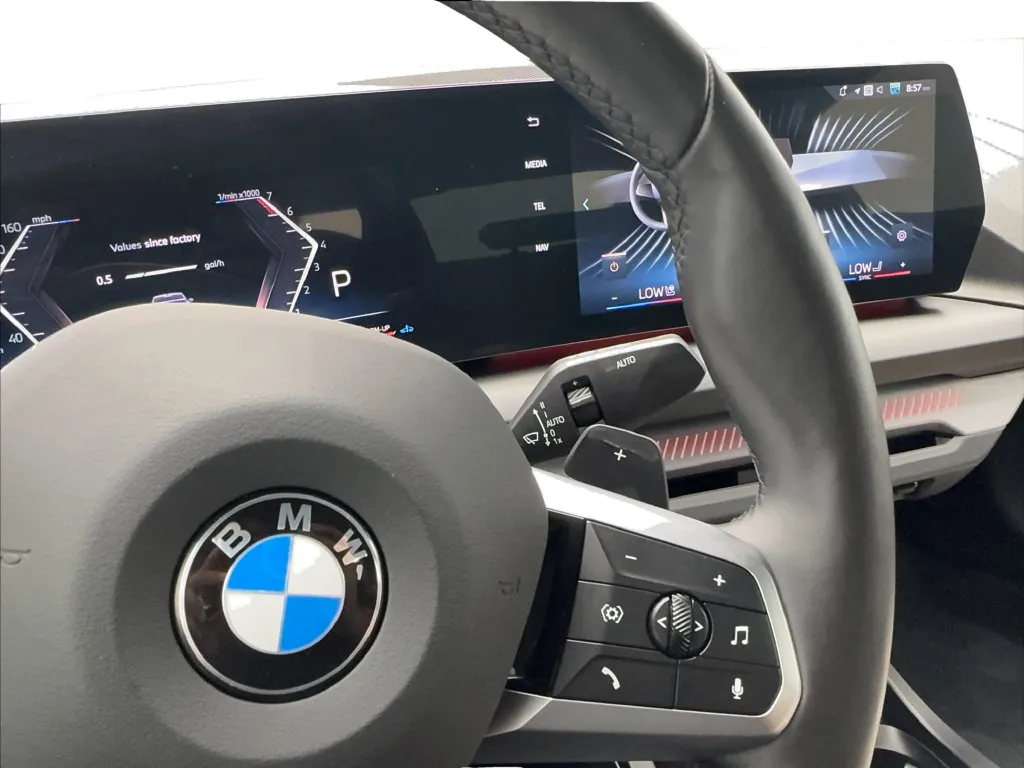 BMW 2 Series photo 43