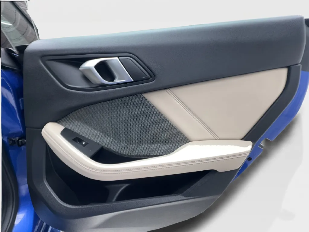 BMW 2 Series photo 30