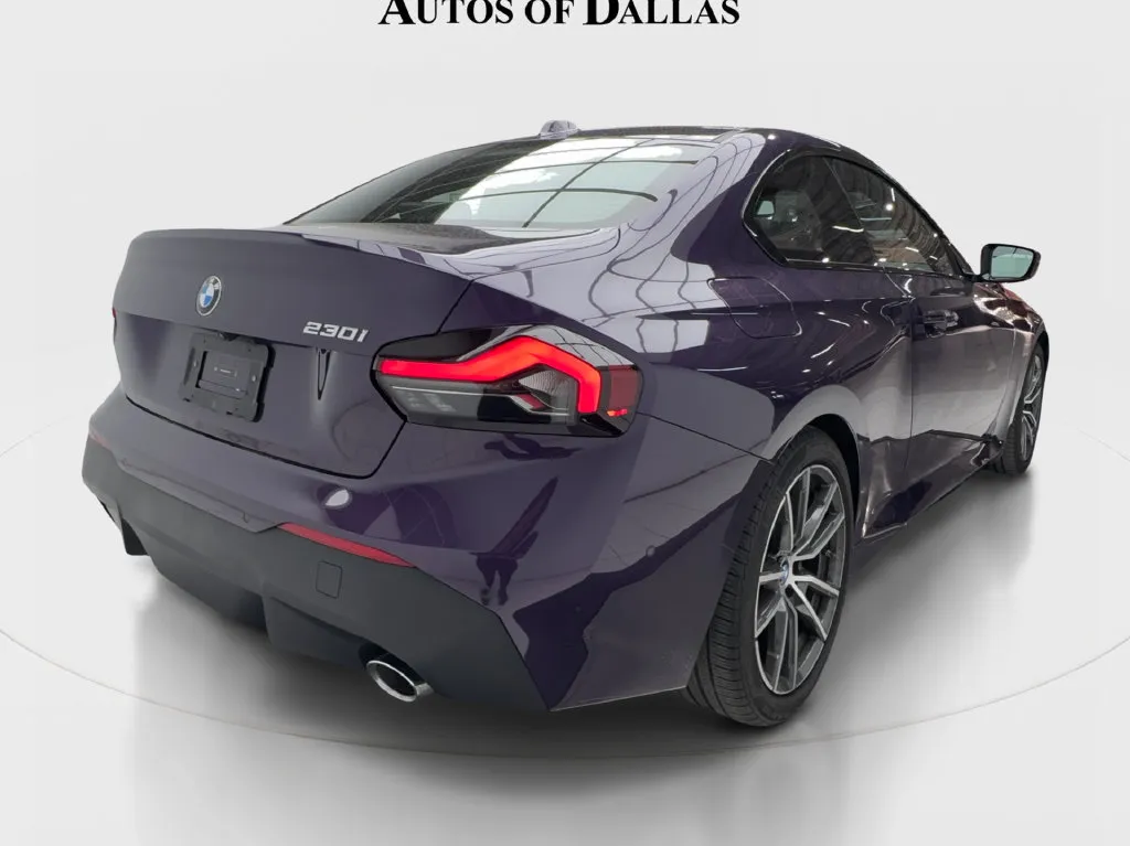 BMW 2 Series photo 8